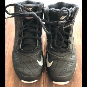NIKE youth TEAM HUSTLE D7 high tops 13C